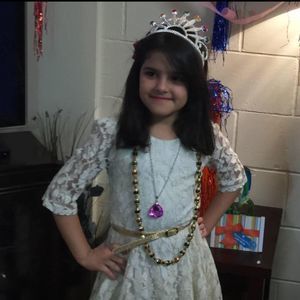 Meet your Posher, Zainab